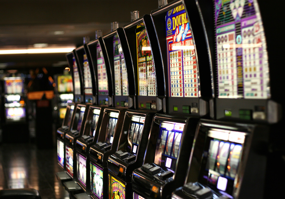 Common Myths About Online Slot Games Debunked