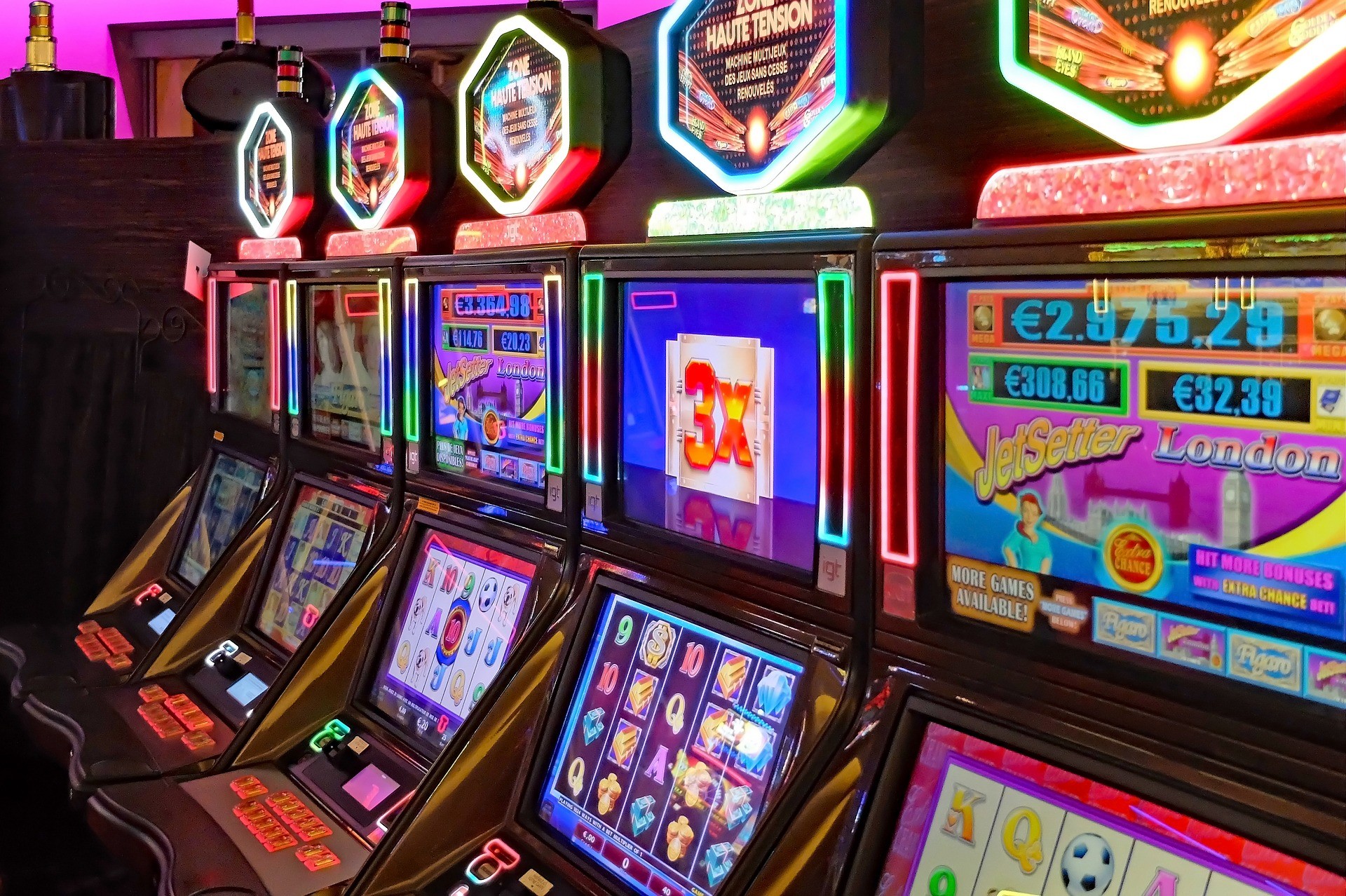 Bonus Features Add Additional Layers of Activity to Online slot games